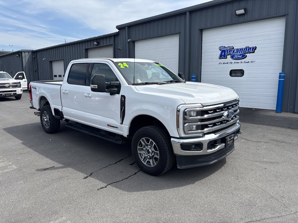 2024 Ford F-350 Super Duty Lariat Crew Cab 4WD