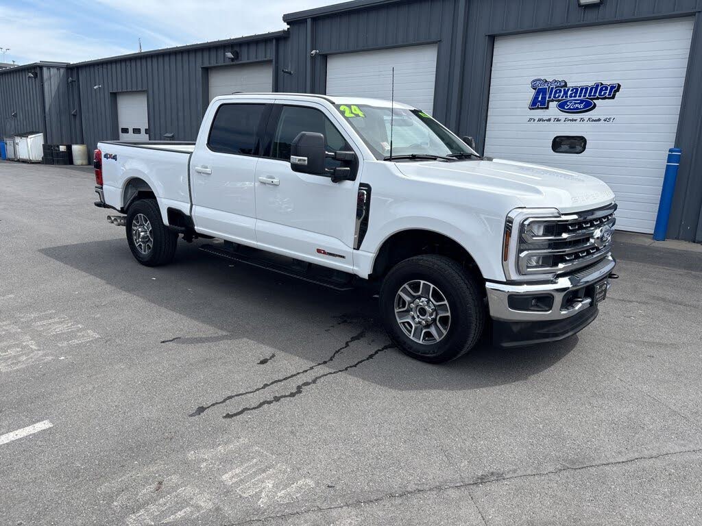 2024 Ford F-350 Super Duty Lariat Crew Cab 4WD
