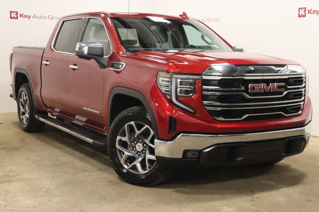 2023 GMC Sierra 1500 SLT Crew Cab 4WD