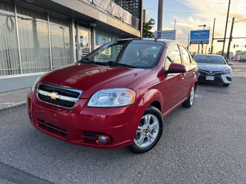 2011 Chevrolet Aveo 2LT Sedan FWD