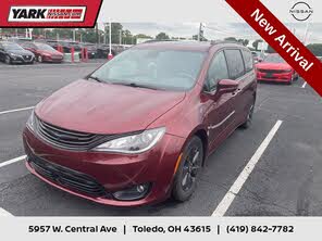 Chrysler Pacifica Hybrid Limited FWD