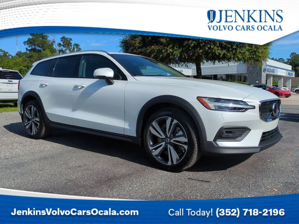 2026 Volvo V60 Cross Country B5 Plus AWD