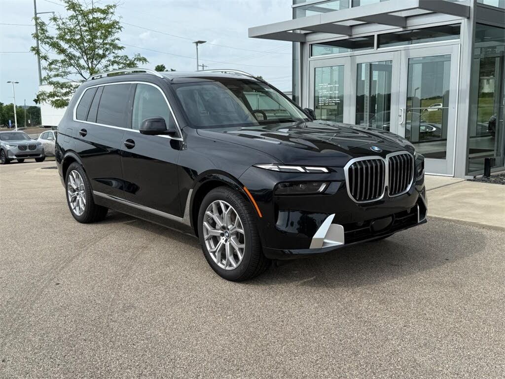 2025 BMW X7 xDrive40i AWD