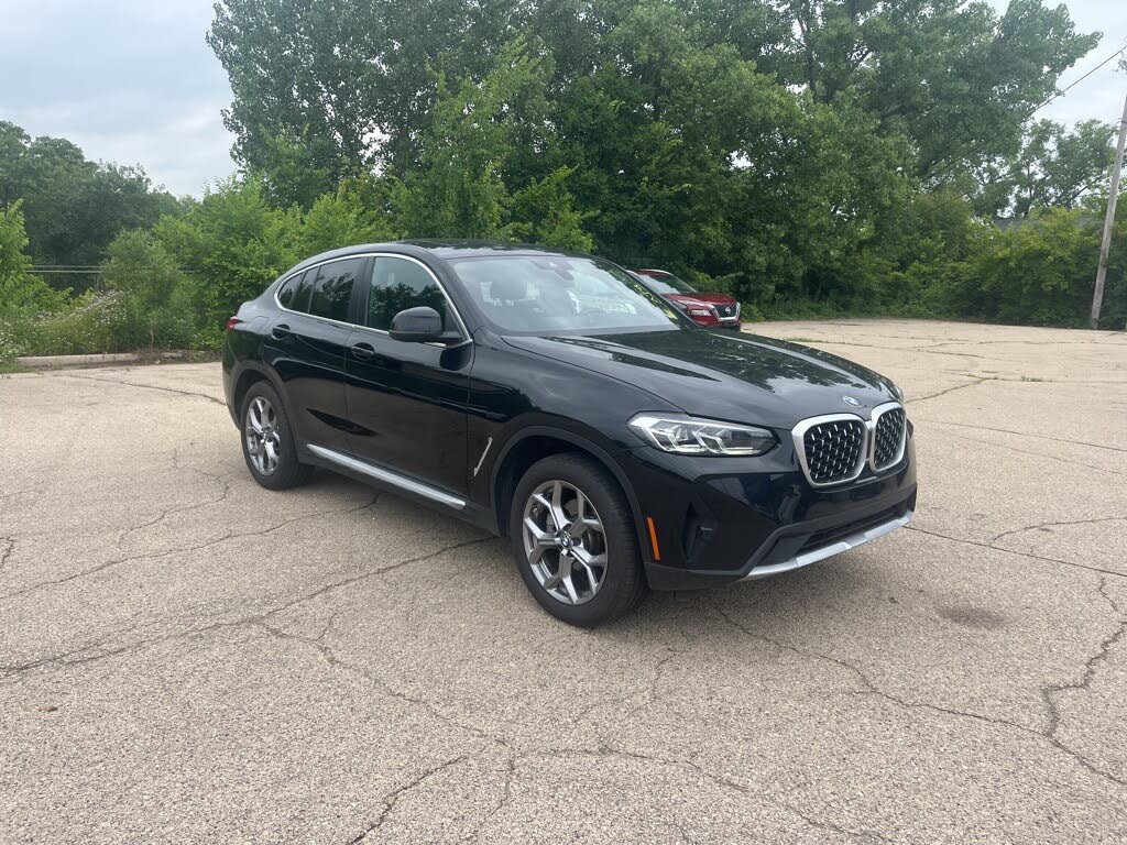 2025 BMW X4 xDrive30i