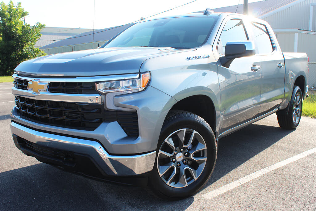 2025 Chevrolet Silverado 1500 LT Crew Cab 4WD