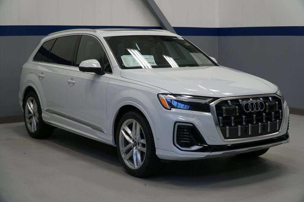 2025 Audi Q7 quattro Premium Plus 55 TFSI