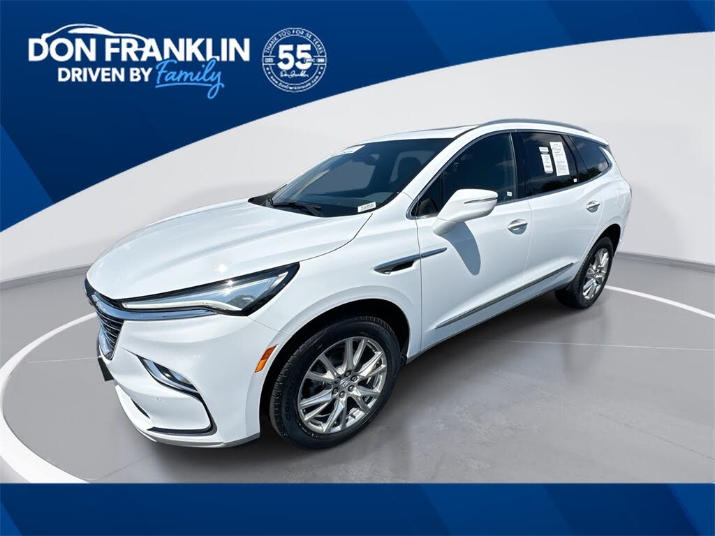 2023 Buick Enclave Essence AWD
