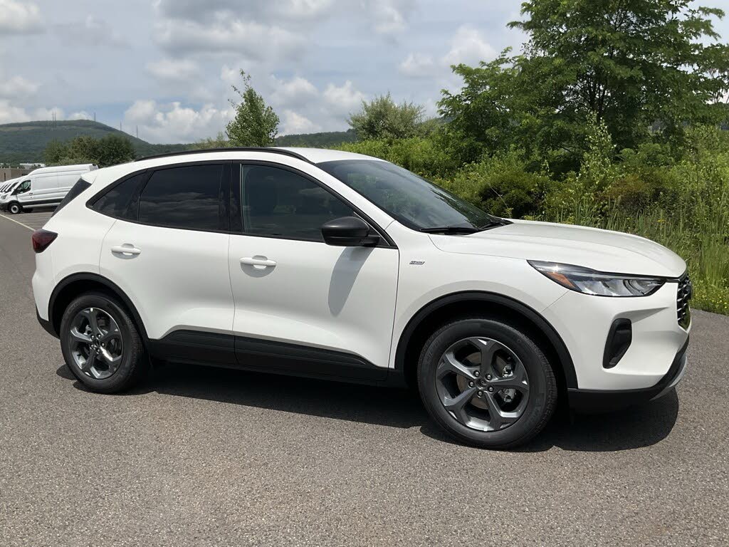 2025 Ford Escape Hybrid ST-Line FWD