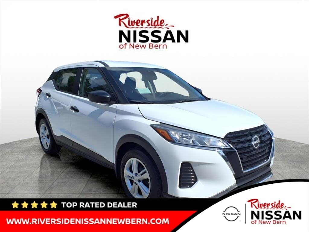 2025 Nissan Kicks Play S FWD