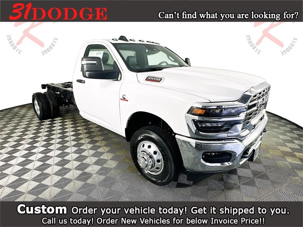 2025 RAM 3500 Chassis Tradesman Regular Cab LB DRW RWD