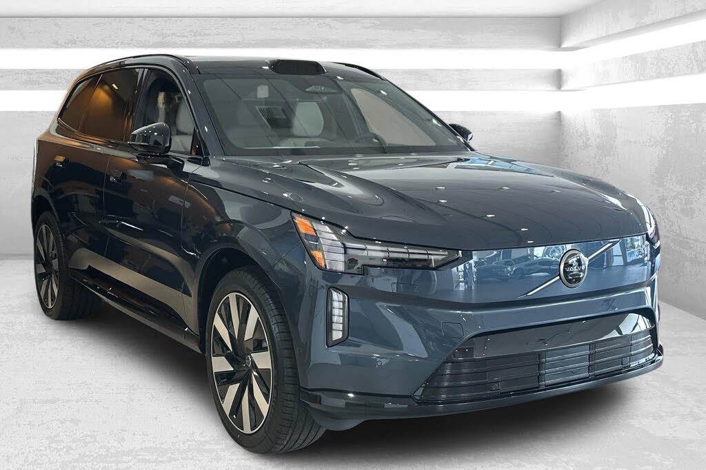 2025 Volvo EX90 Twin Performance Plus 7-Passenger eAWD