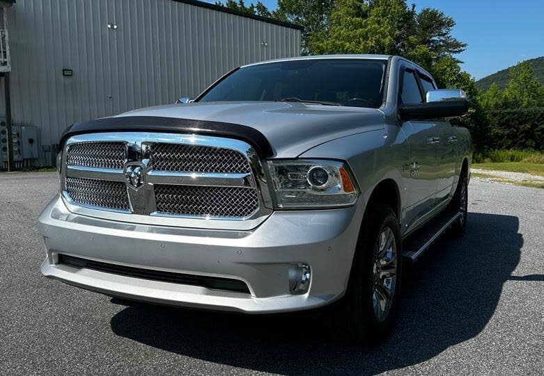 2015 RAM 1500 Laramie Limited Crew Cab 4WD