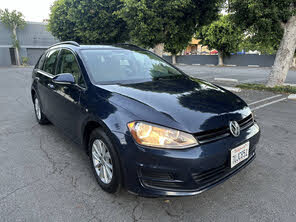 Volkswagen Golf SportWagen S