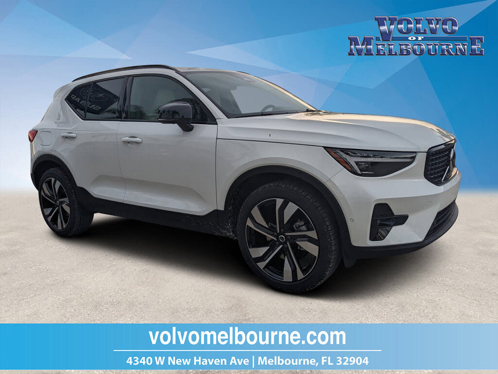 2026 Volvo XC40 B5 Ultra AWD