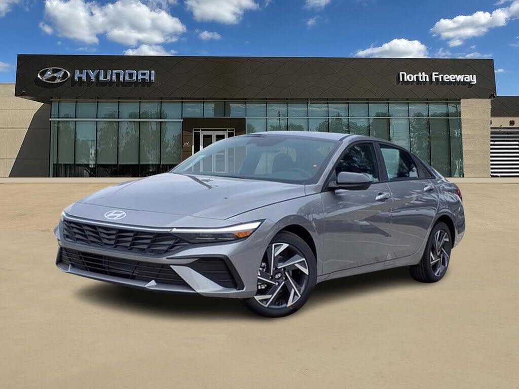 2025 Hyundai Elantra SEL Sport FWD