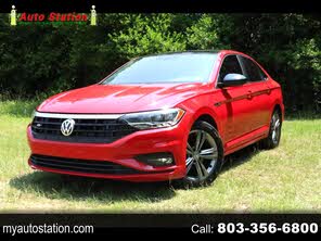 Volkswagen Jetta R-Line FWD