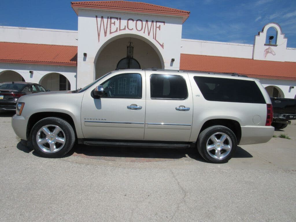 2014 Chevrolet Suburban 1500 LTZ 4WD