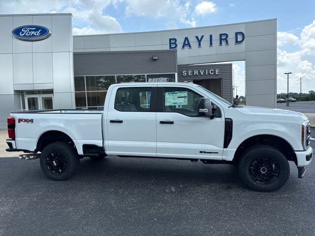 2025 Ford F-250 Super Duty XL Crew Cab 4WD