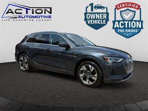 Audi e-tron quattro Premium Plus SUV