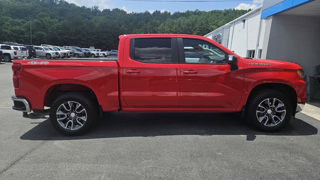 2023 Chevrolet Silverado 1500 LT Crew Cab 4WD
