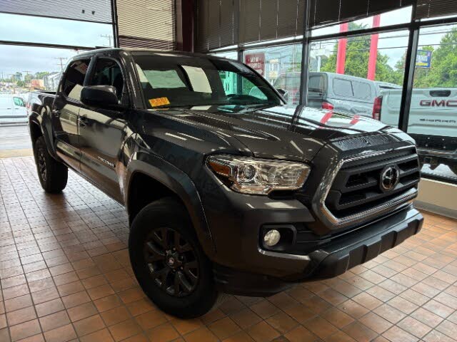 2022 Toyota Tacoma SR5 I4 Double Cab RWD