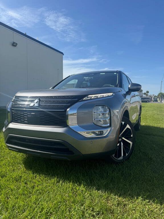 2022 Mitsubishi Outlander SE FWD