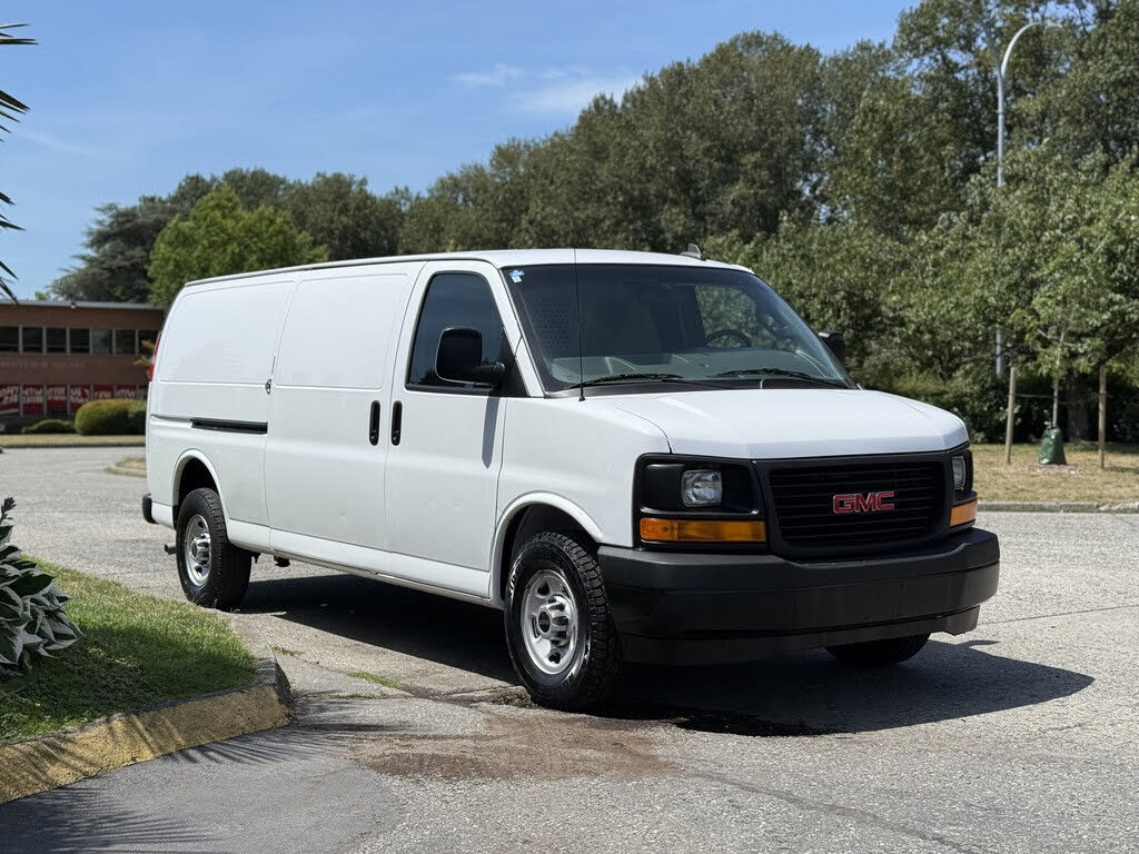 2017 GMC Savana Cargo 2500 Extended RWD