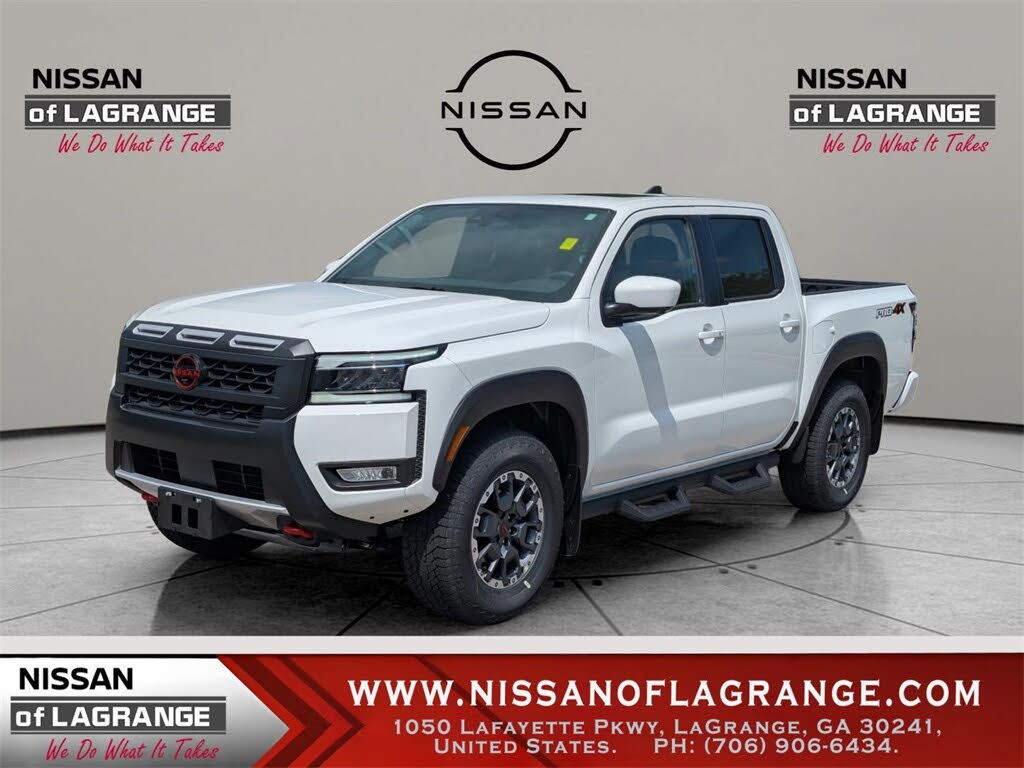 2025 Nissan Frontier PRO-4X Crew Cab 4WD