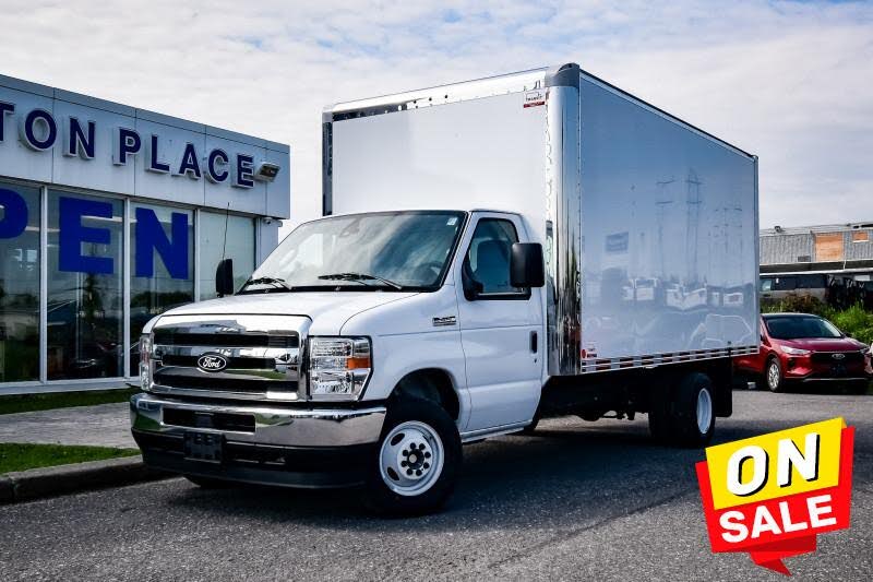 Ford E-Series Chassis E-450 SD Cutaway 158 DRW RWD 2026