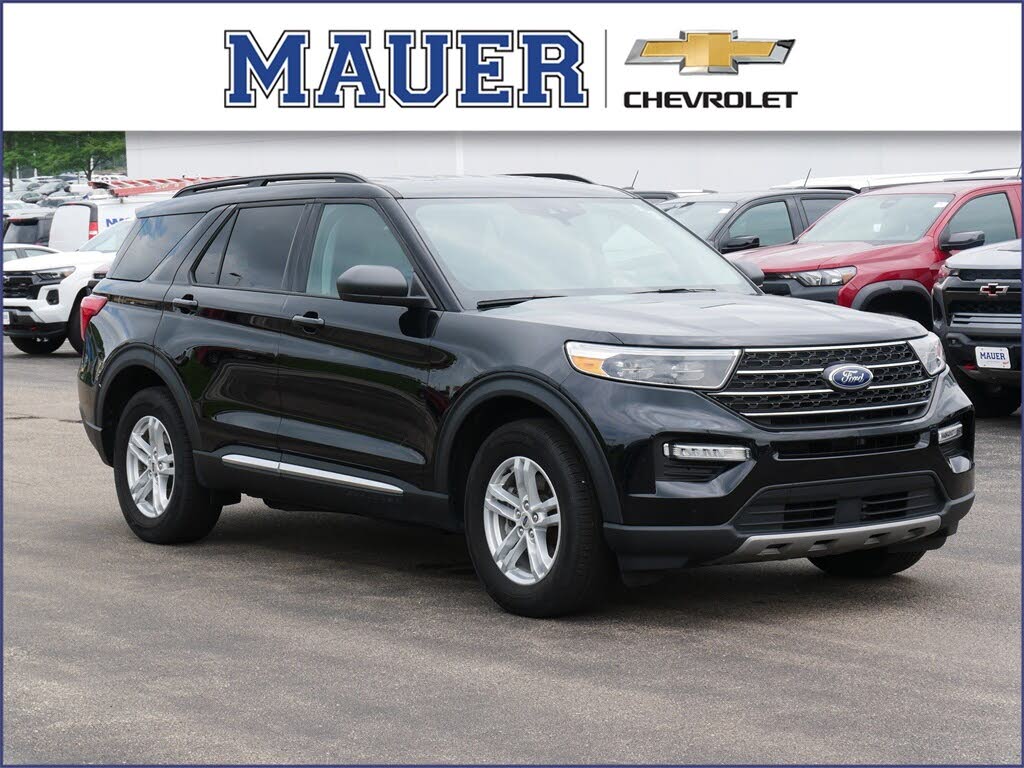 2023 Ford Explorer XLT AWD