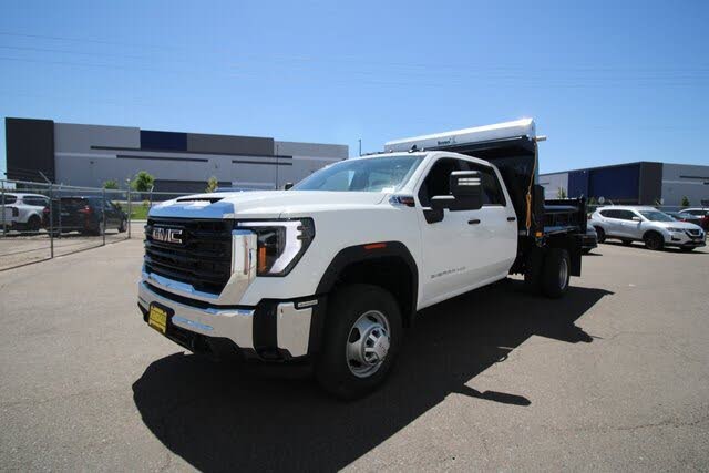 2024 GMC Sierra 3500HD Chassis Pro Crew Cab 4WD