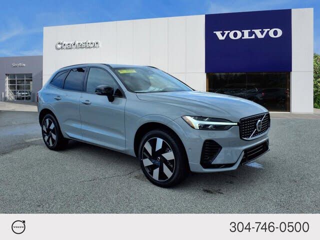 2025 Volvo XC60 Recharge T8 Plus Dark Theme eAWD
