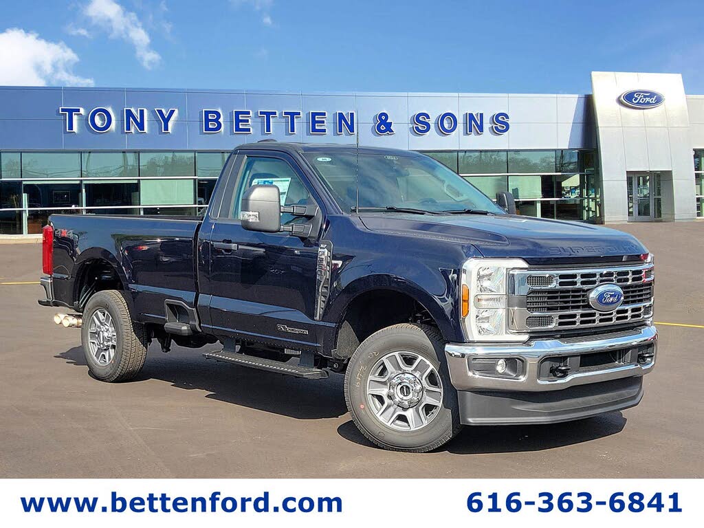 2025 Ford F-250 Super Duty XLT Regular Cab LB 4WD