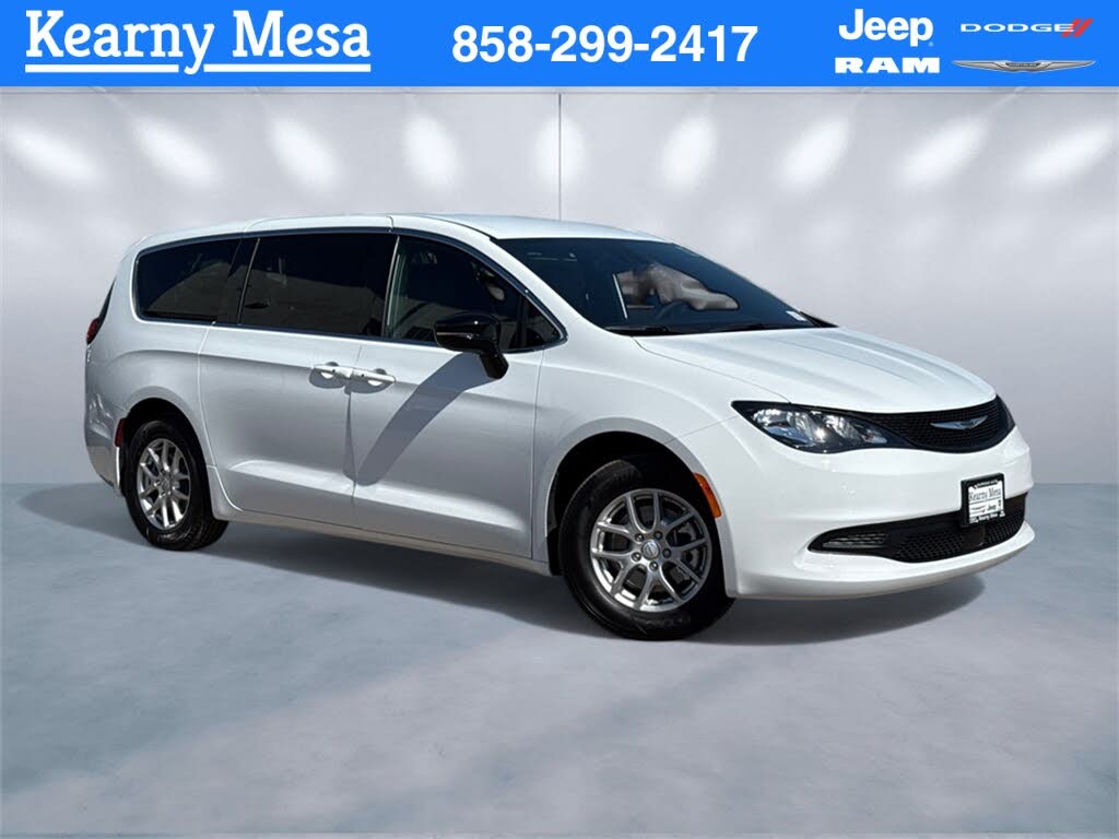 2025 Chrysler Voyager LX FWD