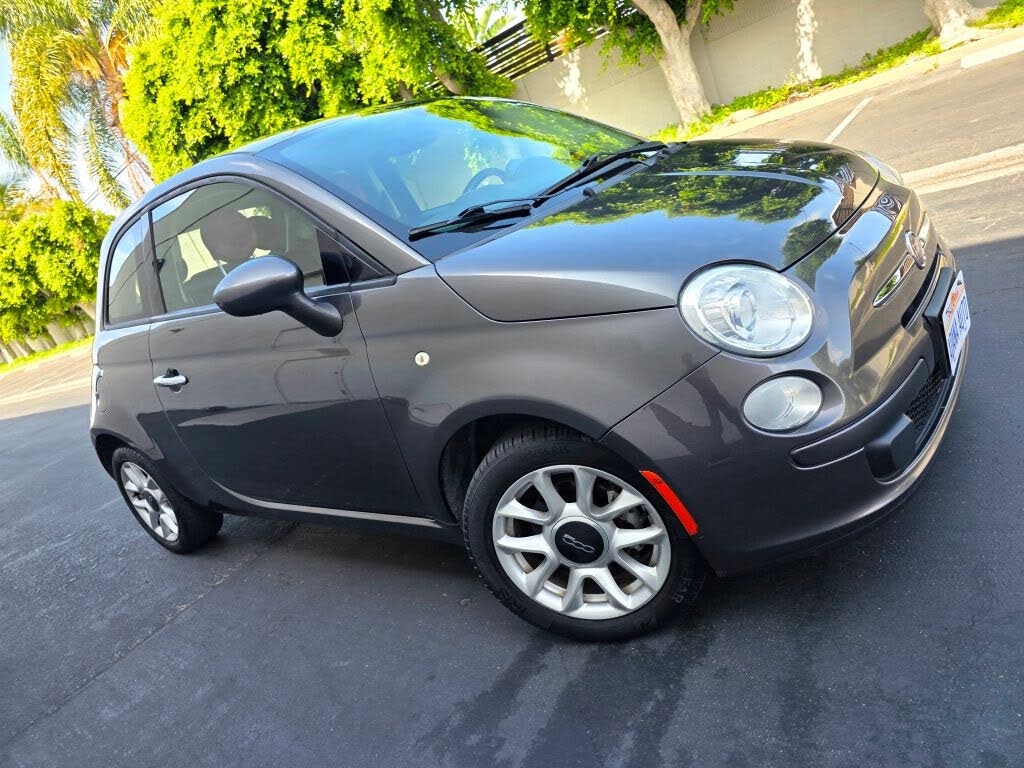 2017 FIAT 500 Pop Hatchback FWD