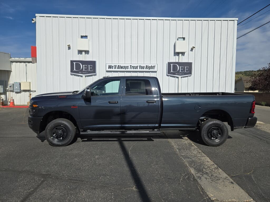 2025 RAM 2500 Tradesman Crew Cab LB 4WD