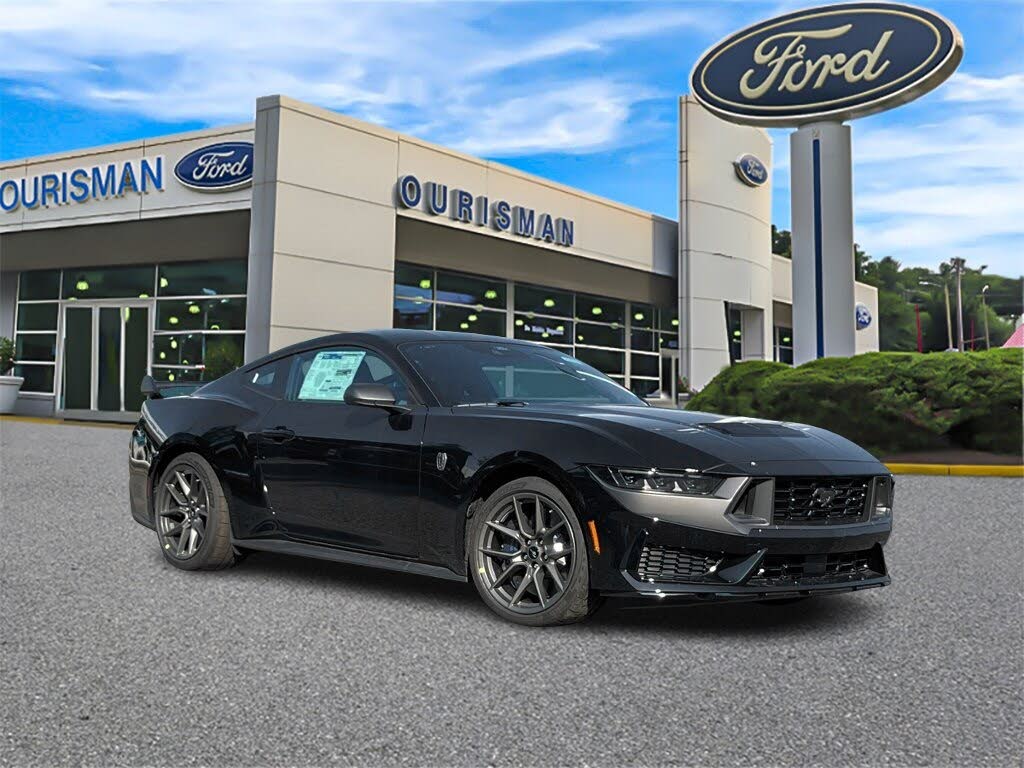 2025 Ford Mustang Dark Horse Fastback RWD