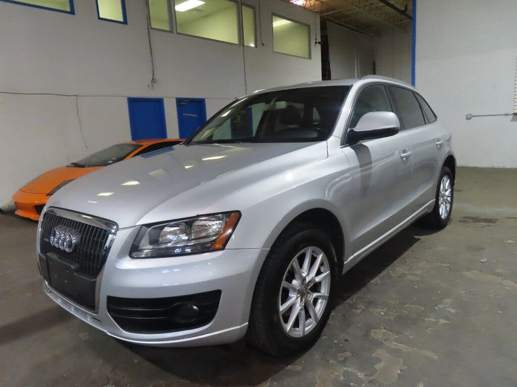 2011 Audi Q5 2.0T quattro Premium