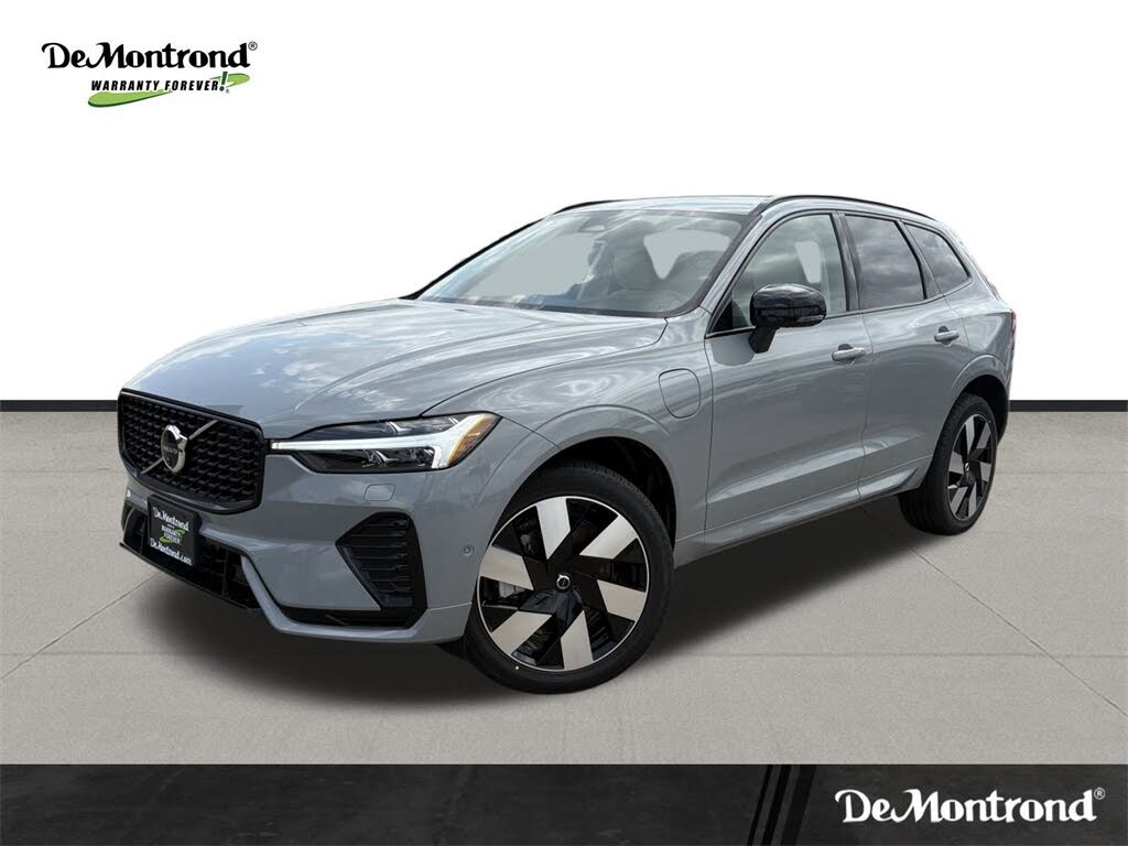 2025 Volvo XC60 Recharge T8 Plus Dark Theme eAWD