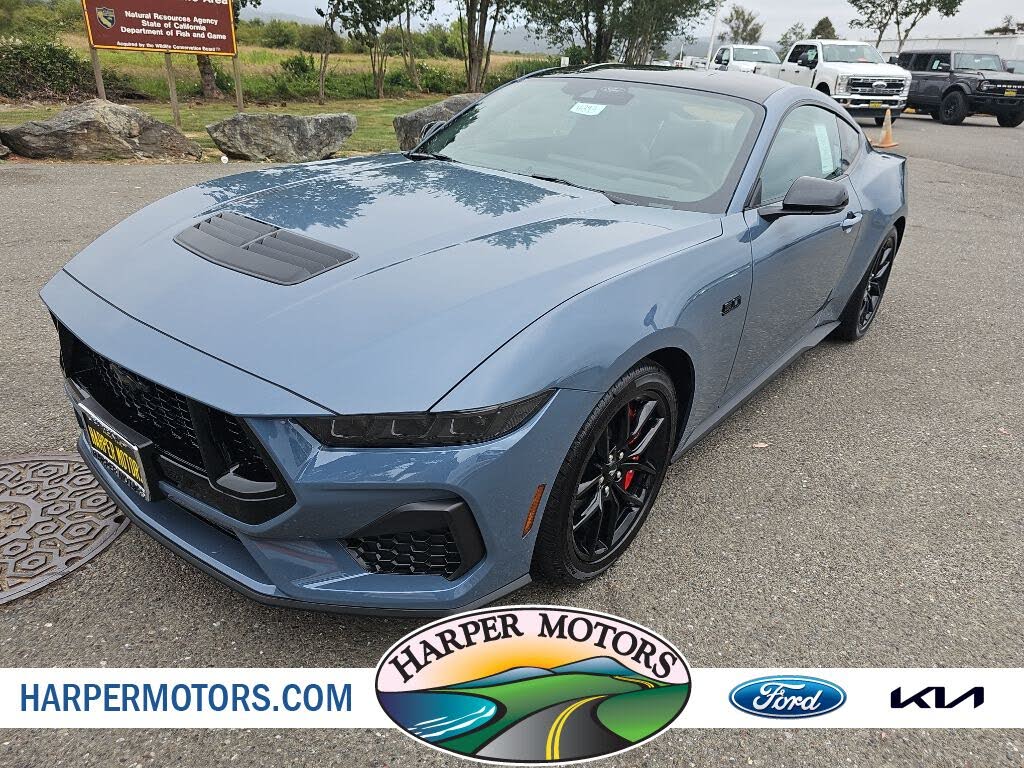 2025 Ford Mustang GT Premium Fastback RWD