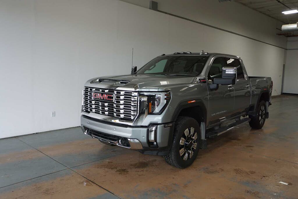 2024 GMC Sierra 3500HD Denali Crew Cab 4WD