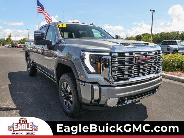 2025 GMC Sierra 2500HD Denali Crew Cab 4WD