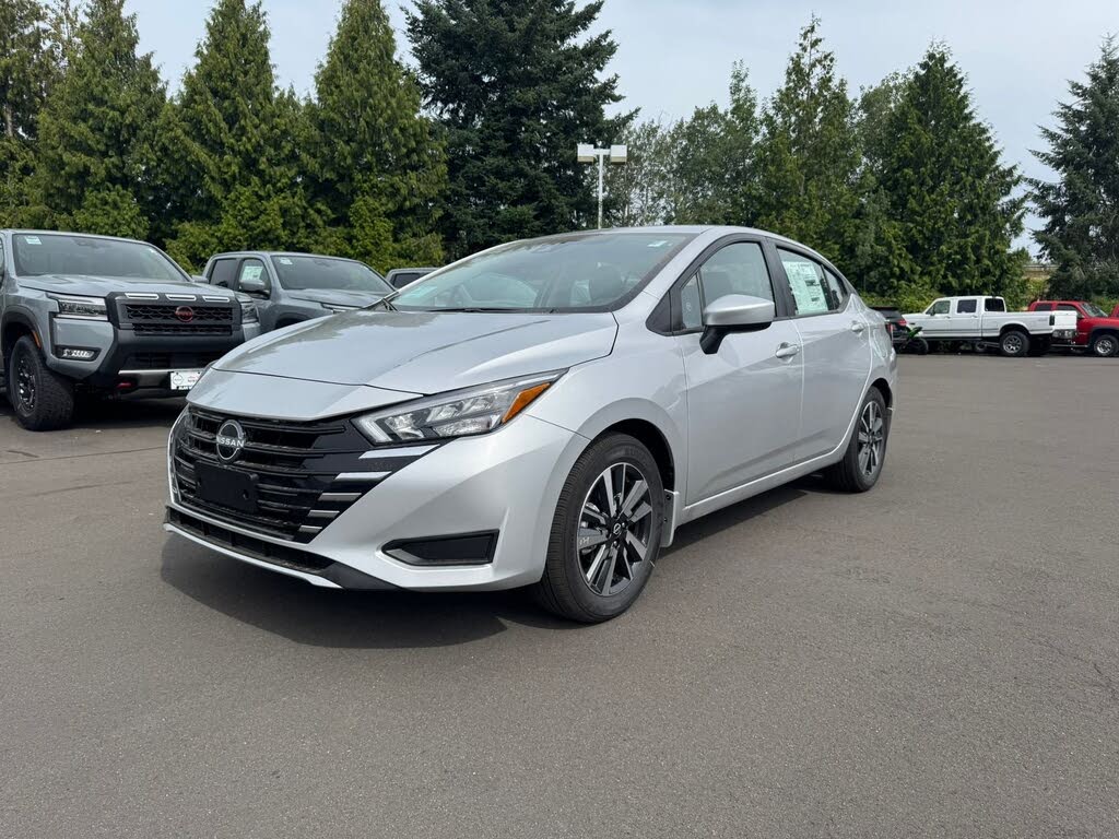 2025 Nissan Versa SV FWD