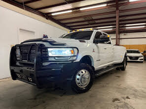 RAM 3500 Laramie Crew Cab LB DRW 4WD