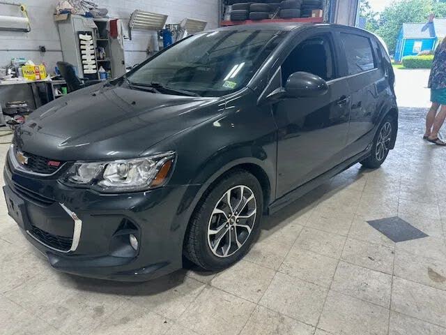 2017 Chevrolet Sonic LT Hatchback FWD