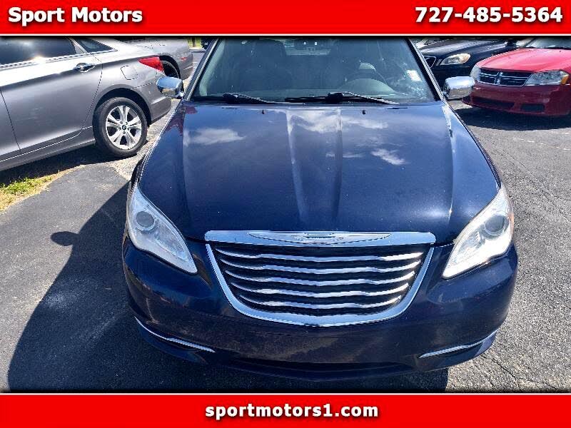 2014 Chrysler 200 Limited Sedan FWD