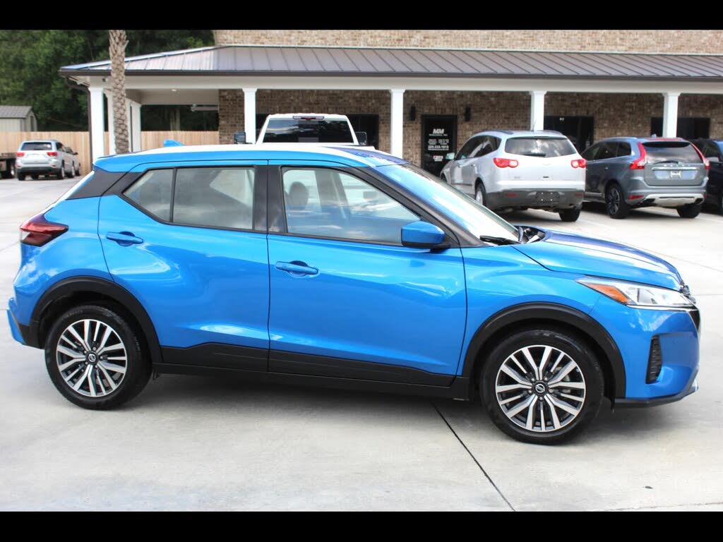 2021 Nissan Kicks SV FWD