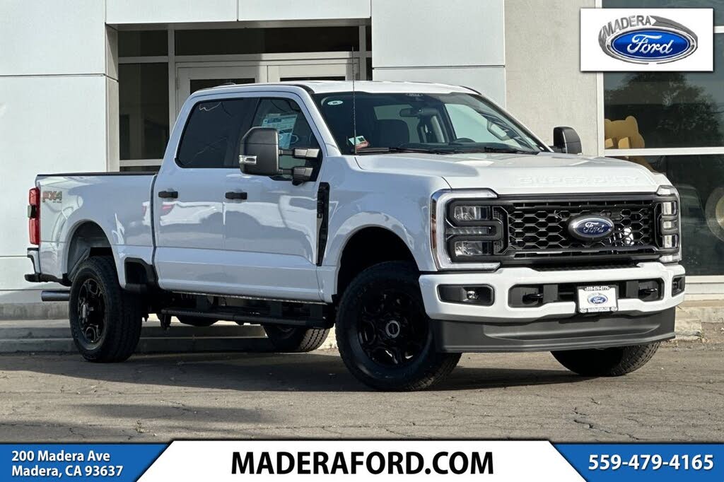 2025 Ford F-250 Super Duty XL Crew Cab 4WD