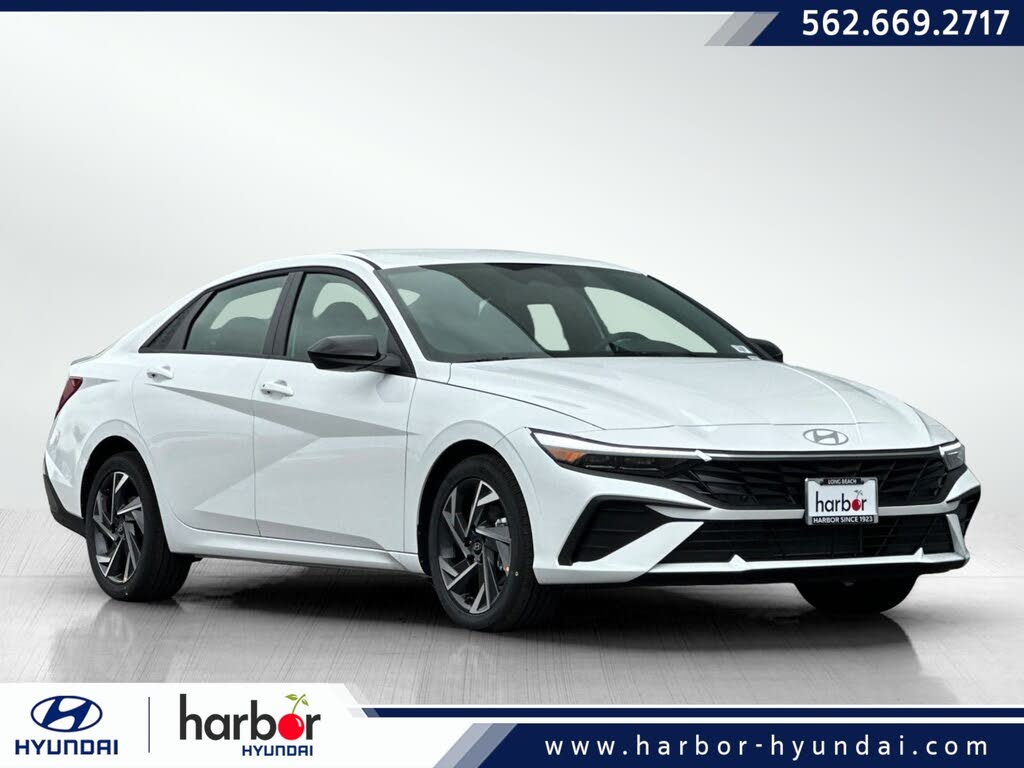 2025 Hyundai Elantra SEL Sport FWD