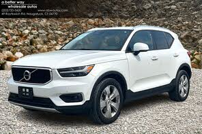 Volvo XC40 T5 Momentum AWD